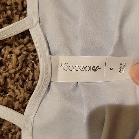 2 Ideology tank top size small - Picture 7 of 14